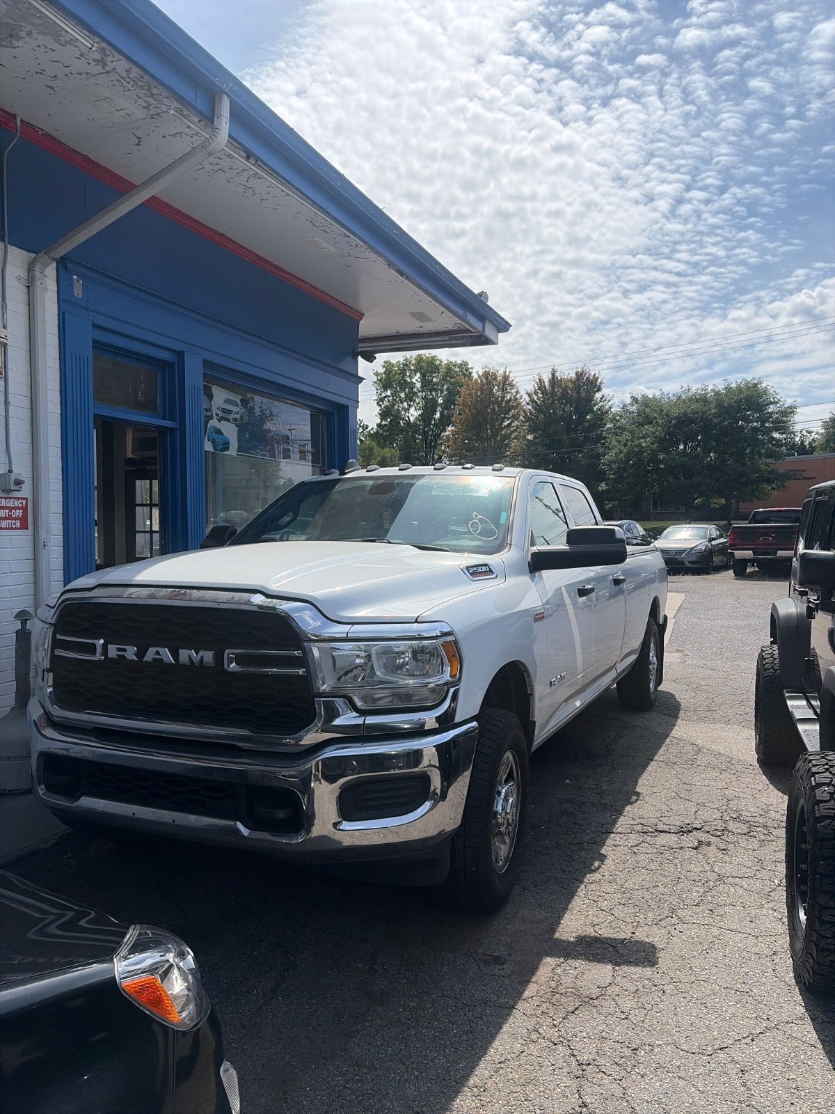 2022, 2500, Tradesman